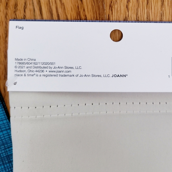 👀50% OFF - NWT‼️ Pair of Dog Inspired Garden Flags - Picture 10 of 10